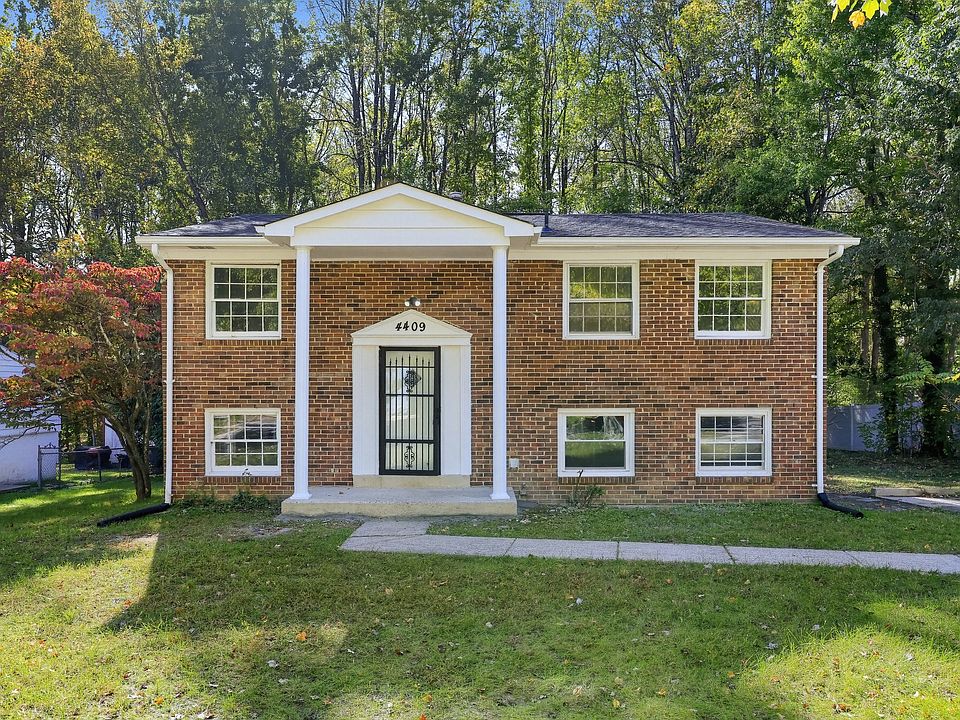 1st image of 4409 Dario Rd