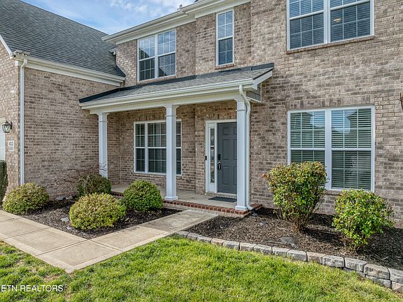 2nd image of 613 Branchwood Ln