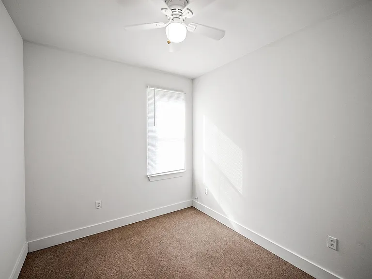 635 E Azalea Ave #A — Photo 13