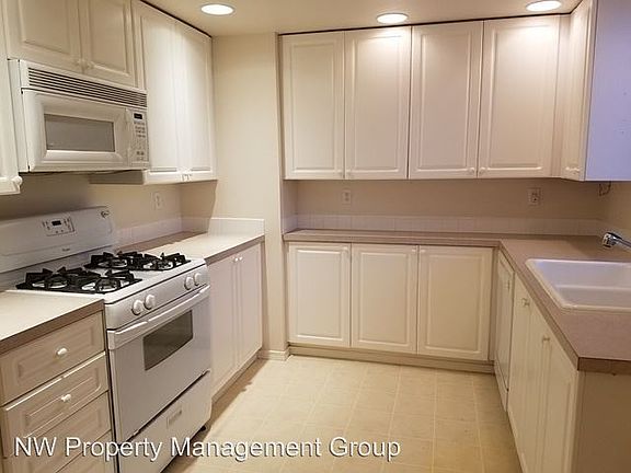 2nd image of 800 96th Ave NE Unit J101