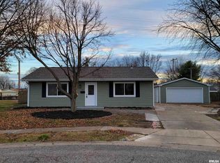 196 Archer Ave, Springfield, IL 62704