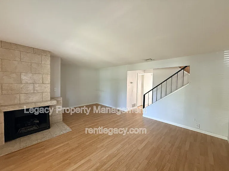 339 Bridge Pl — Photo 22