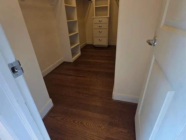 6911 Staffordshire Blvd — Photo 23