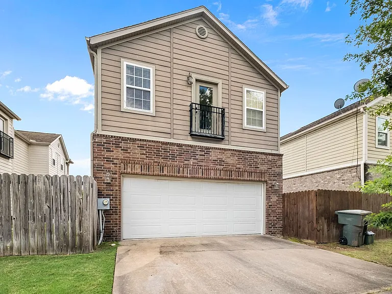 563 N Tennyson Ln — Photo 16