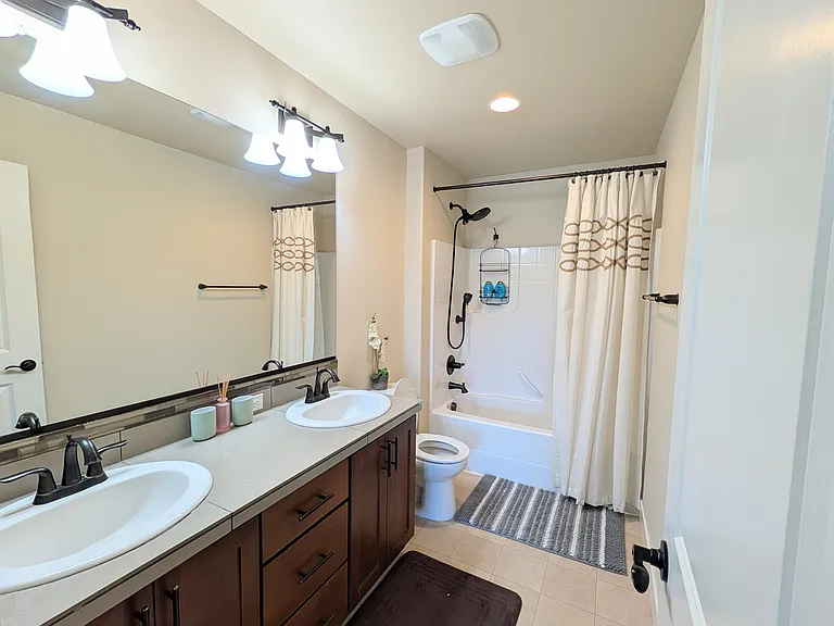 7587 NE Owens St — Photo 22
