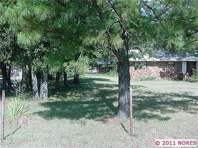 2nd image of 2986 Woodland Rd