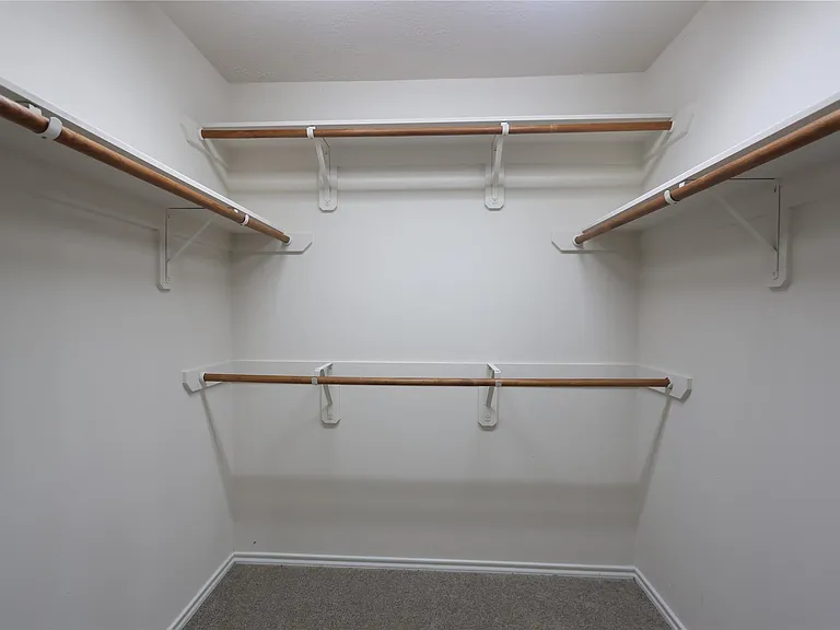 14407 Birch Knoll Ln — Photo 10
