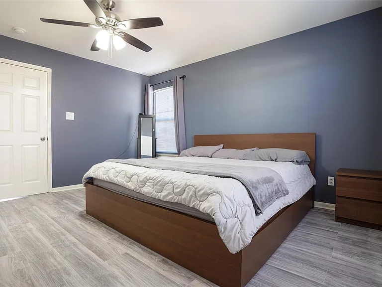 6419 Waldron Dr #B — Photo 24