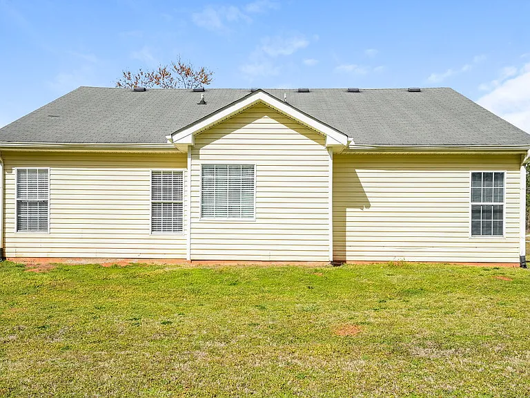 245 Long Creek Dr — Photo 16