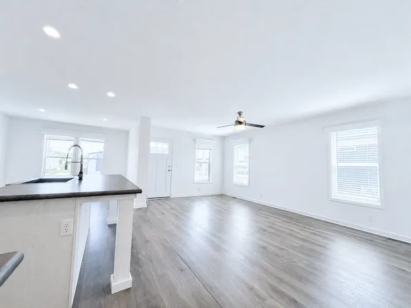 22322 S Cedar Dr #68, Channahon, IL 60410
