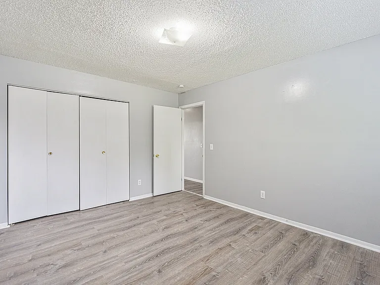 5965 Briarcliff Ln — Photo 6