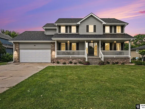 2825 E 16th St, Fremont, NE 68025