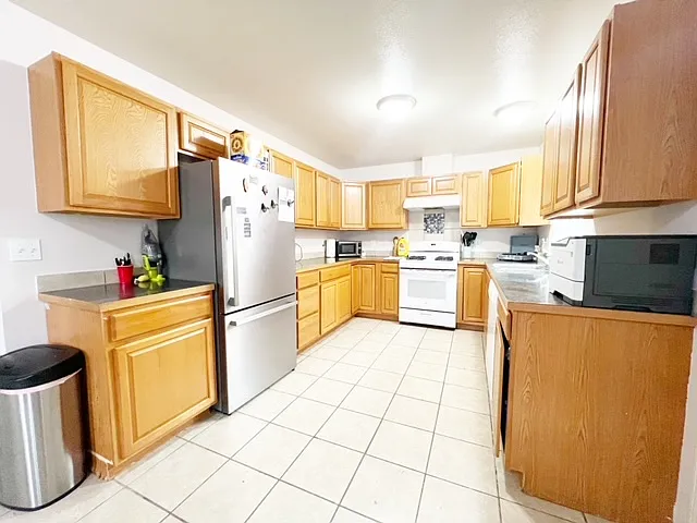 2104 SE Polar Star Way — Photo 10