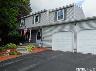 8052 Bamm Hollow Rd, Clay, NY 13041