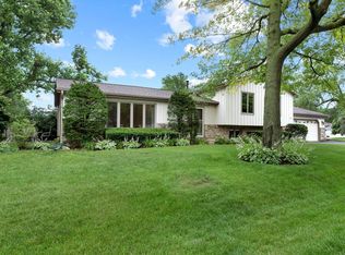 26W121 Prairie Ave, Wheaton, IL 60187