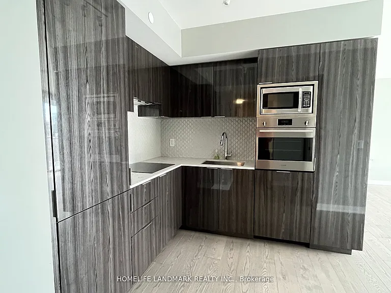 11 Wellesley St W #1405 — Photo 10