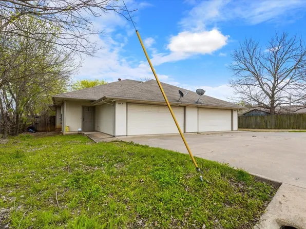 505 S 1st St #A, Grandview, TX 76050
