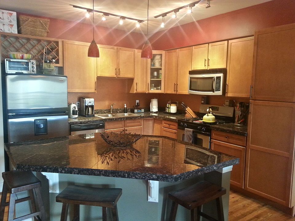 2nd image of 2195 Decatur St Unit 210