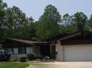 7304 Helmsdale Rd, Bethesda, MD 20817