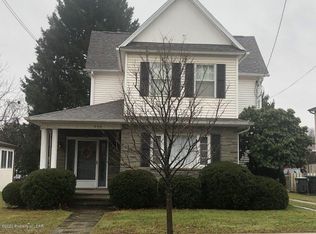 332 W 8th St, West Wyoming, PA 18644