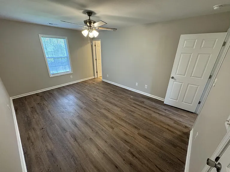 404 Faulkner Dr — Photo 9