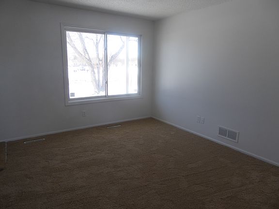 2nd image of 1815 La Casa Ln SE