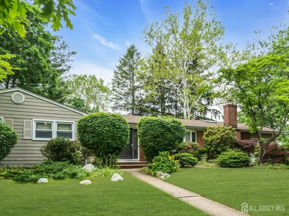 3 Packard Rd, East Brunswick, NJ 08816