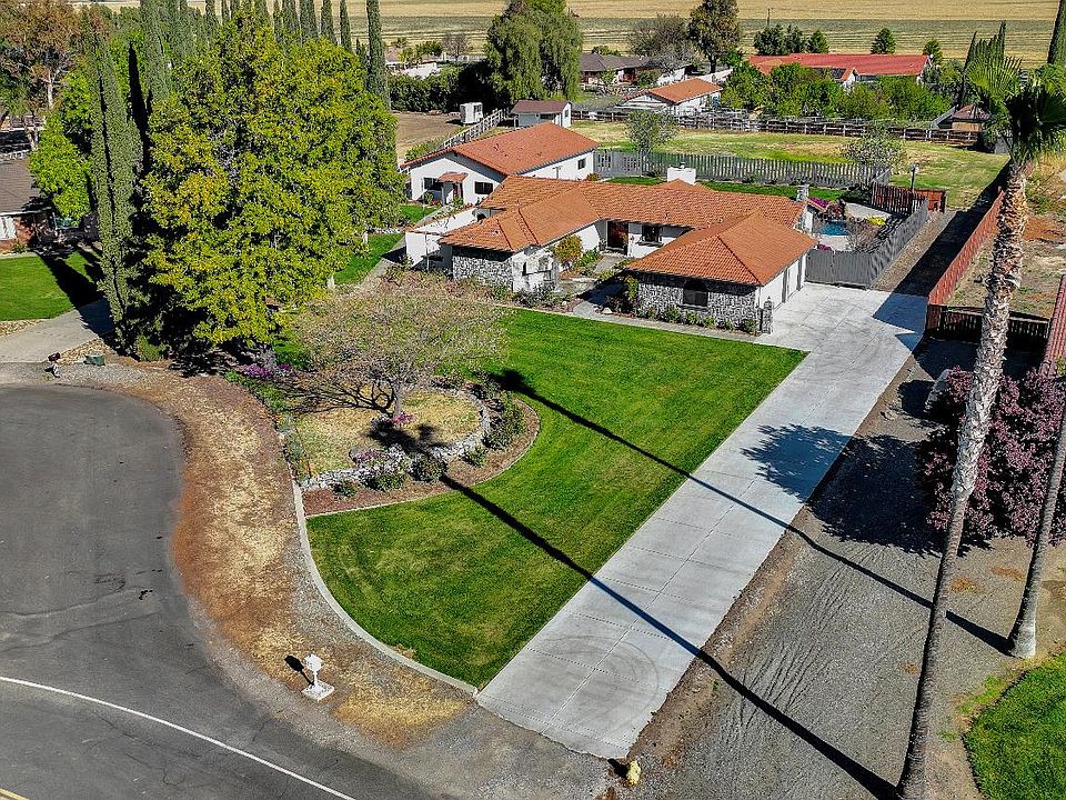 1st image of 17147 Los Padres Dr