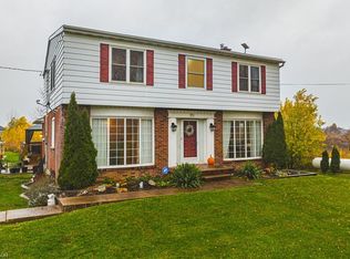 70 Webster Rd, Hamilton, ON L8G 5E9