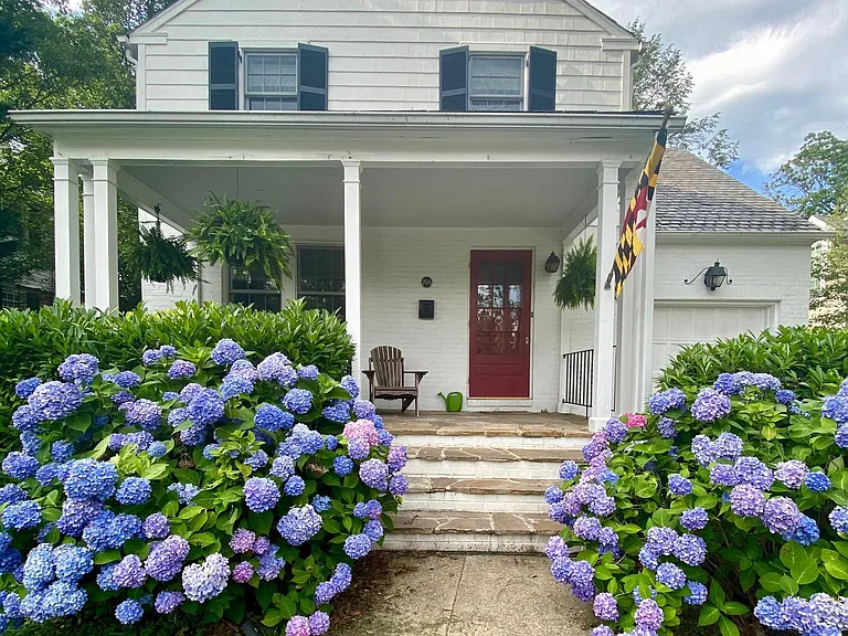 706 Regester Ave — Photo 1