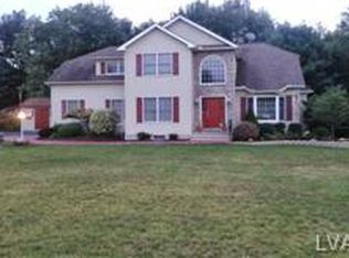 134 Vanbuskirk Dr, Saylorsburg, PA 18353