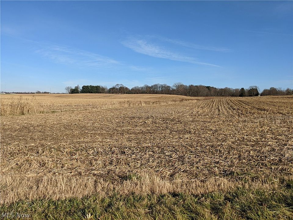 1st image of E Center Dr NE