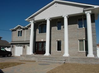 17 Lincoln Pl, Massapequa, NY 11758