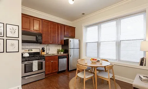 4317 W Irving Park Rd #3A Photo 1
