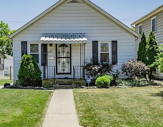 2nd image of 2634 Lynn Ave