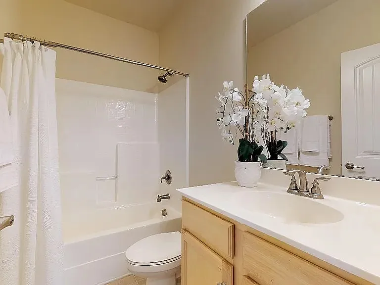 323 Huntwood Dr — Photo 16