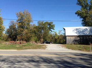 335 E Pleasant Hill Rd, Carbondale, IL 62901