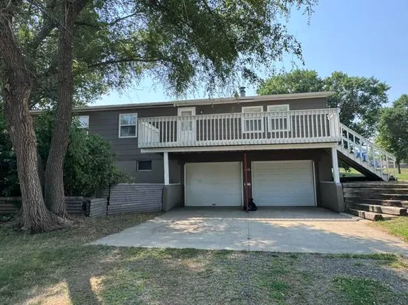 216 E 13th Ave, Webster, SD 57274