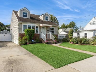 2340 6th Street, East Meadow, NY, 11554