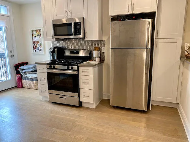 408 Grand St #4R — Photo 3