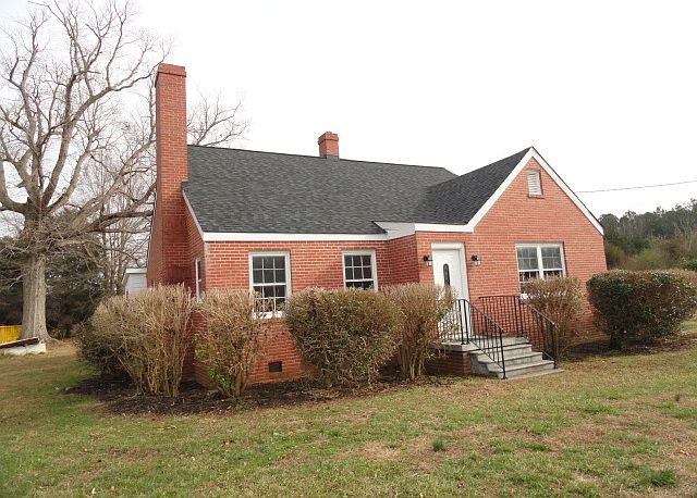 2nd image of 295 Vick Rd