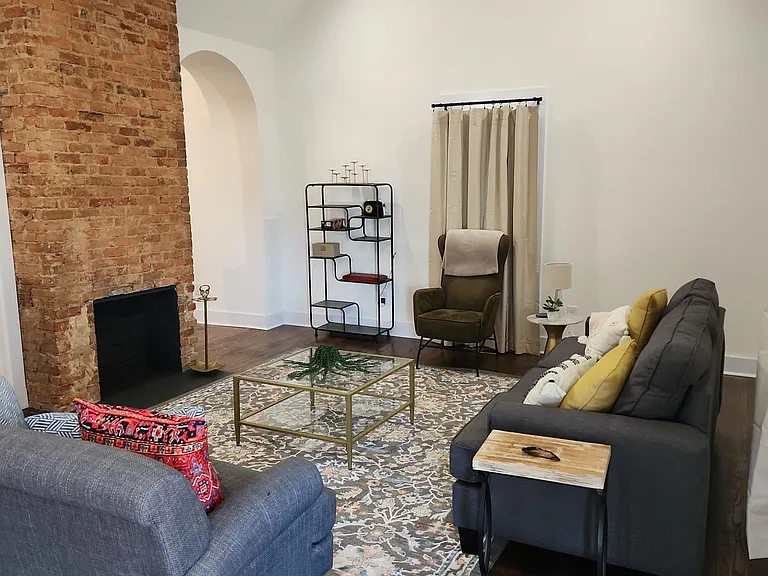 325 Maywood Ave — Photo 5