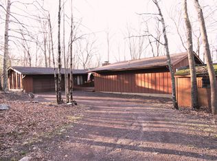 310 Blue Ridge Dr, Canadensis, PA 18325