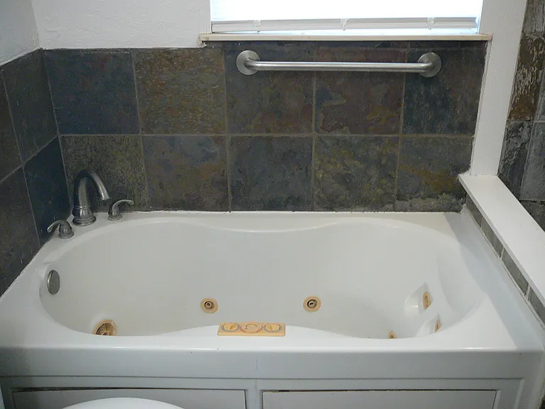 2917 Hickory Ln — Photo 23