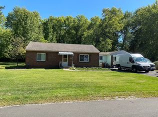 4900 Sharon Rd, Columbus, OH 43231