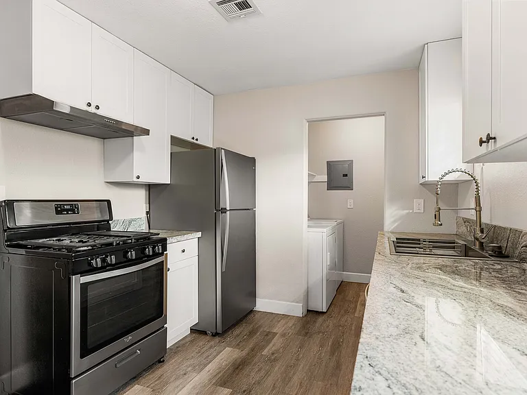 508 N 9th Ave #1 — Photo 6