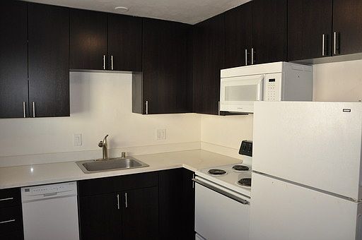 2nd image of 460 N Winchester Blvd APT 3