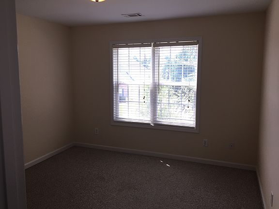 Upstairs Bedroom 2