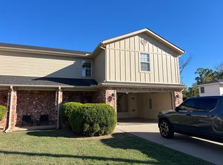 1608 Oakwood Ave, Bentonville, AR 72712
