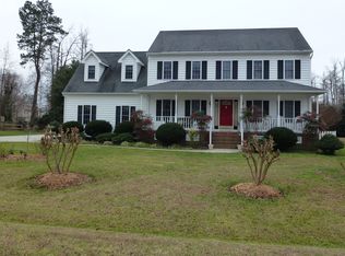 925 Rockhaven Ct, Chester, VA 23836